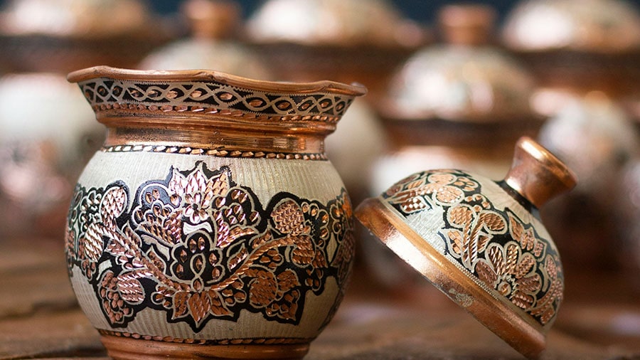 Traditional Persian ceramics - Blue turquoise pottery from Kashan