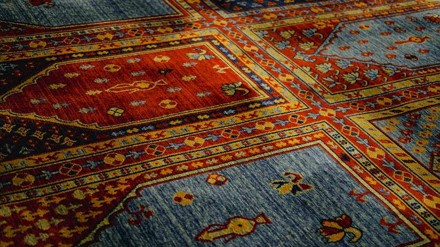 Persian Carpets Guide
